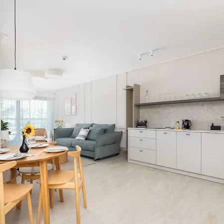 Solaris Close To The By Renters Apartment Darłowo