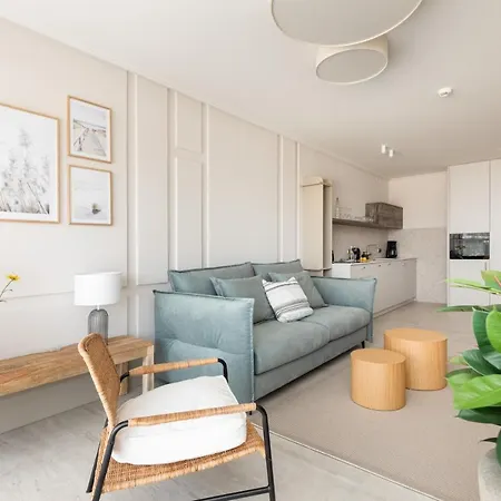 公寓 Solaris Close To The By Renters