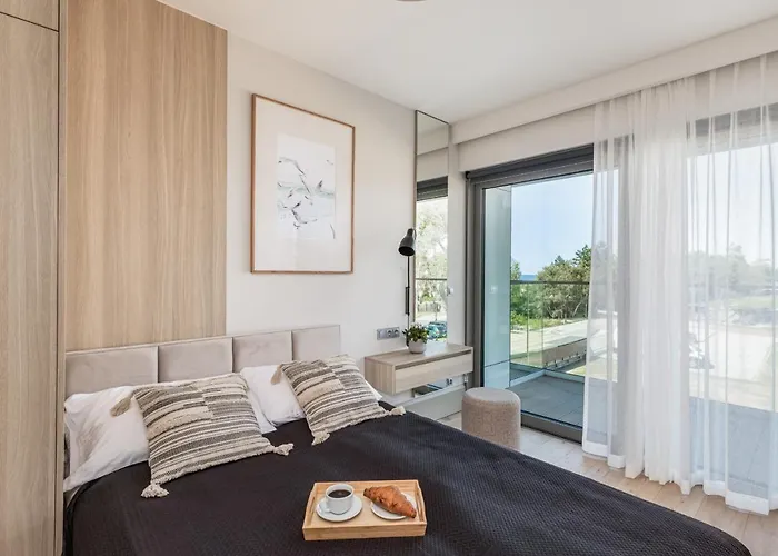 Solaris Close To The By Renters